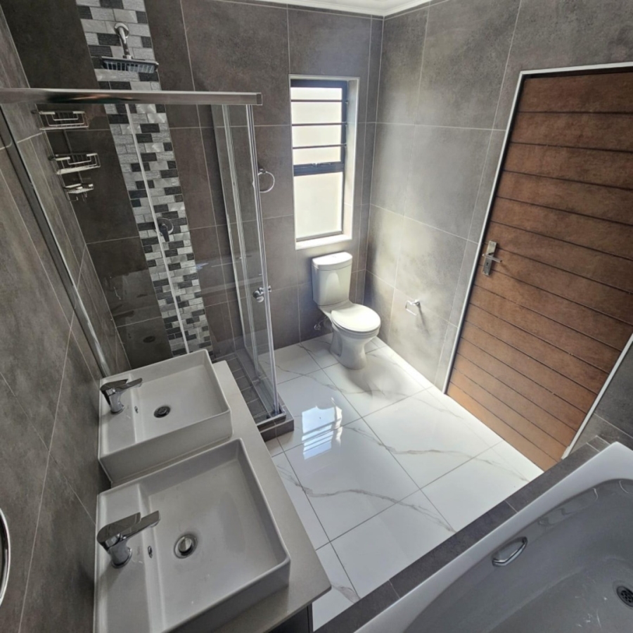 To Let 3 Bedroom Property for Rent in Cashan North West